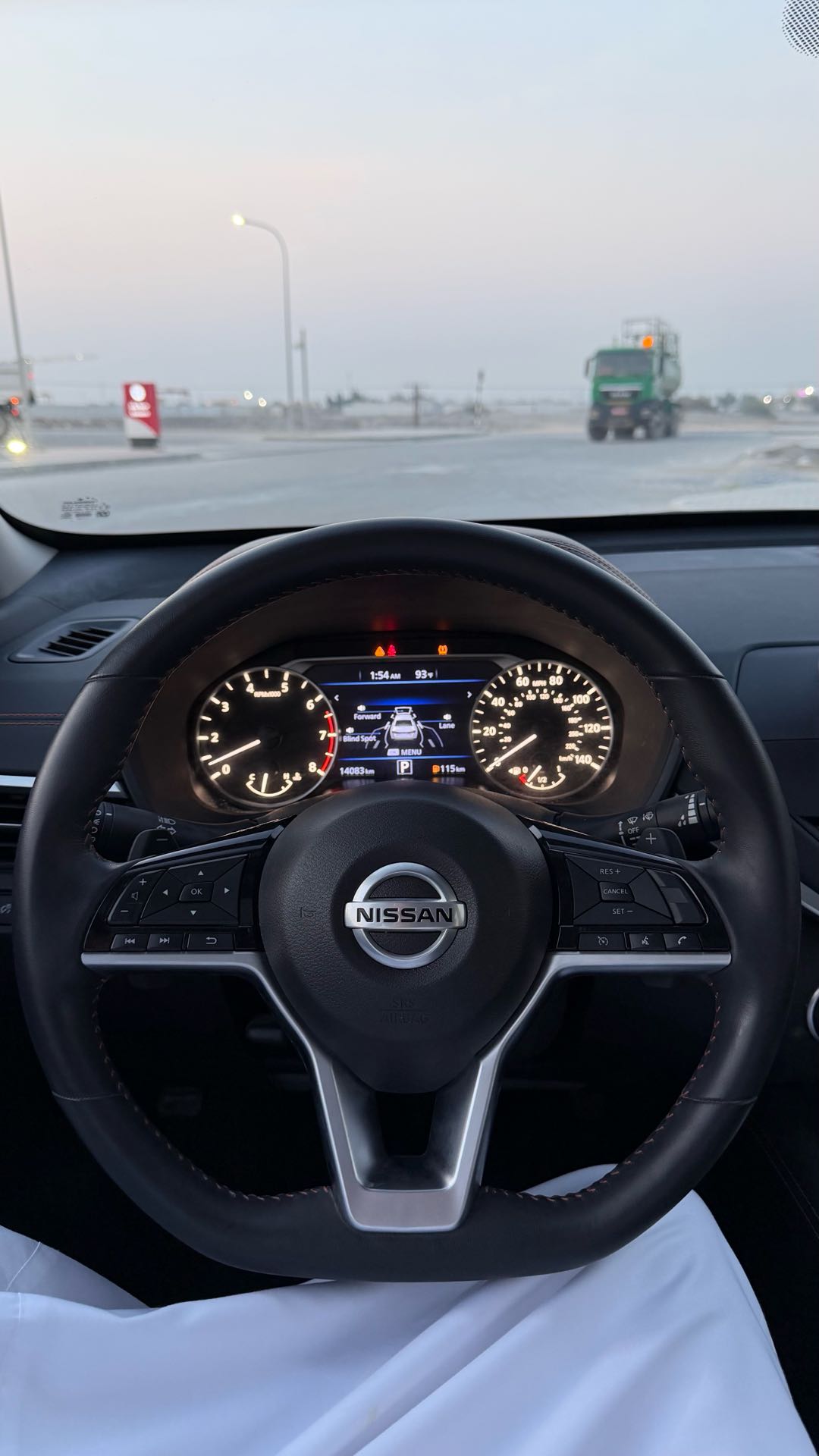 Car Image 2021 NISSAN ALTIMA SR