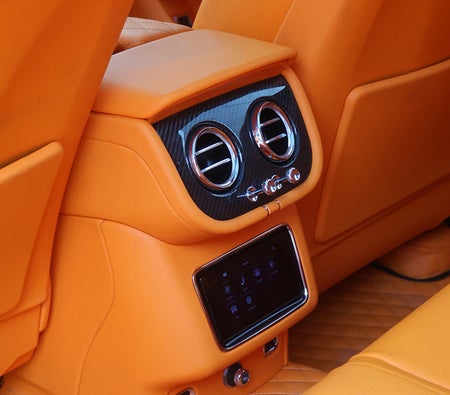 BENTLEY BENTAYGA 2023