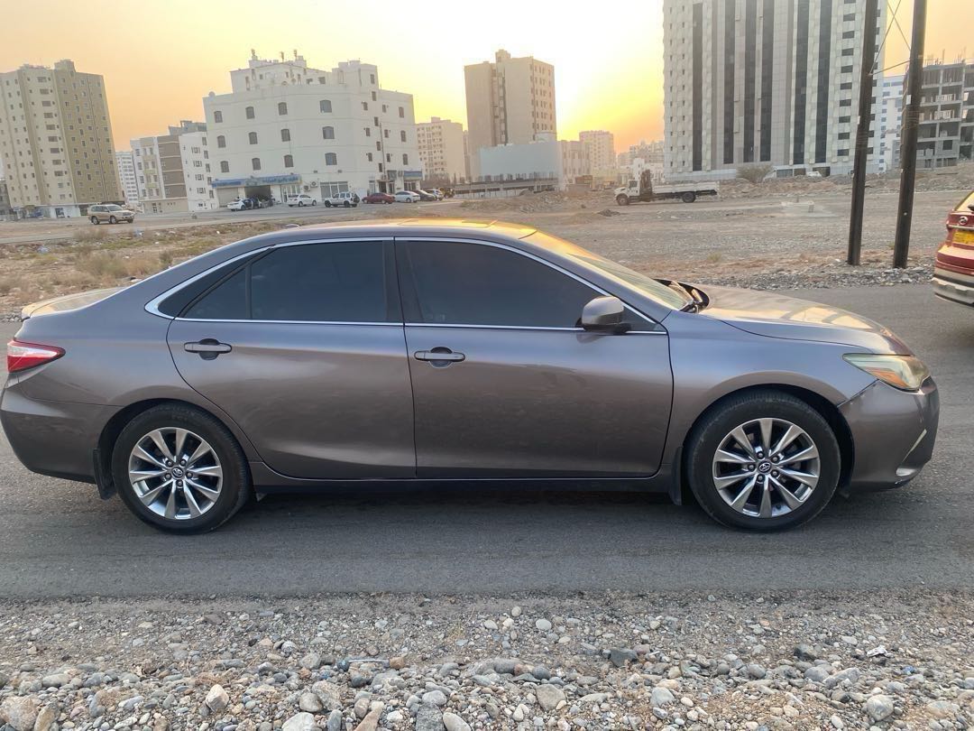 Car Image 2017 TOYOTA CAMRY XLE