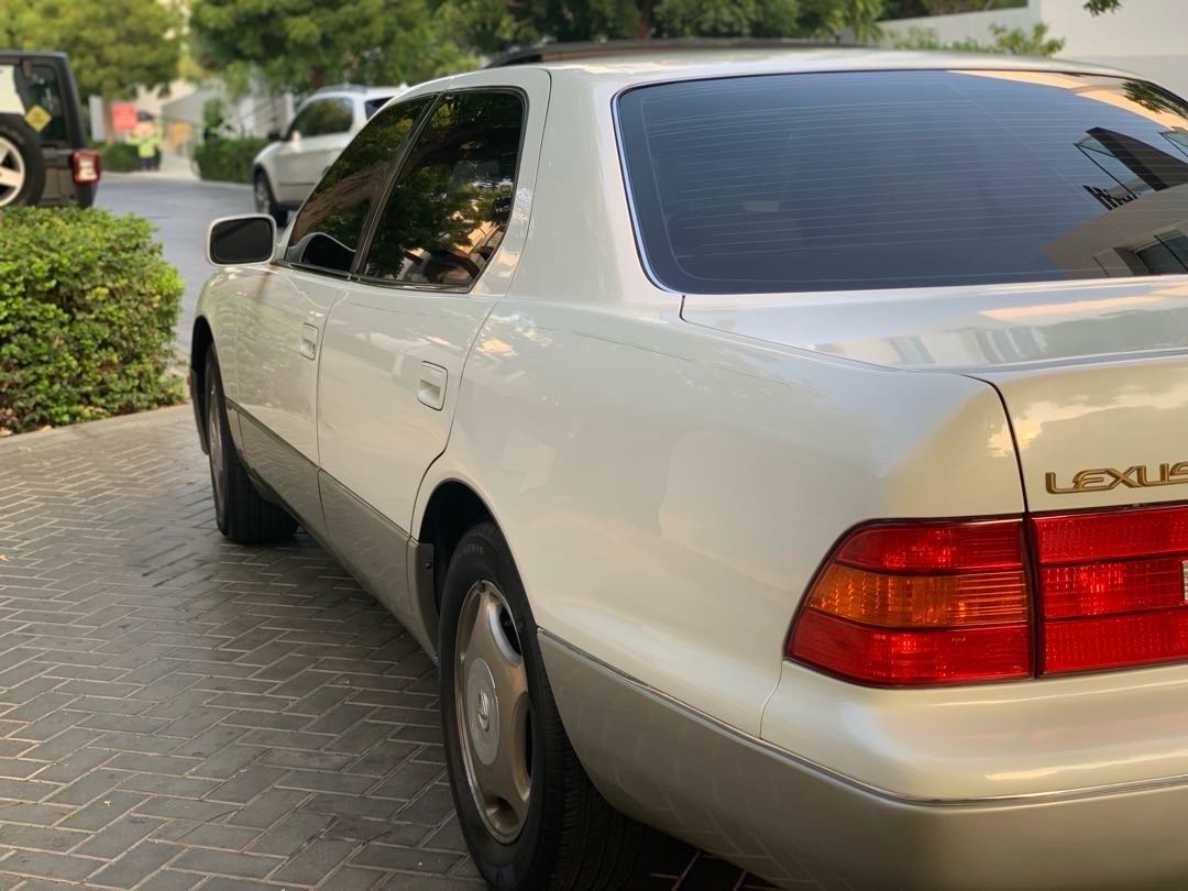 Car Image 1999 LEXUS LS 400