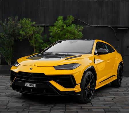 LAMBORGHINI URUS 2024