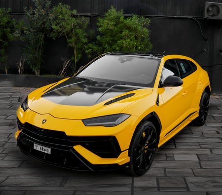 LAMBORGHINI URUS 2024