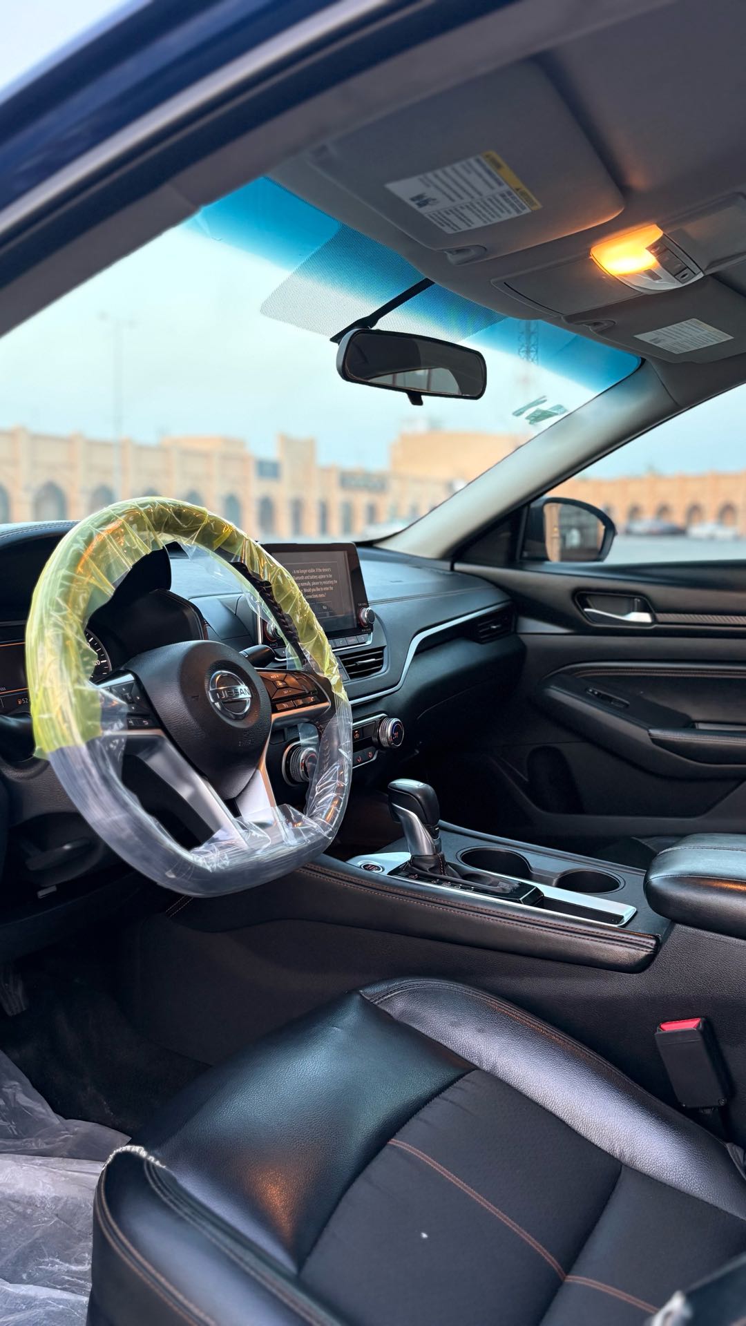 Car Image 2019 NISSAN ALTIMA SR