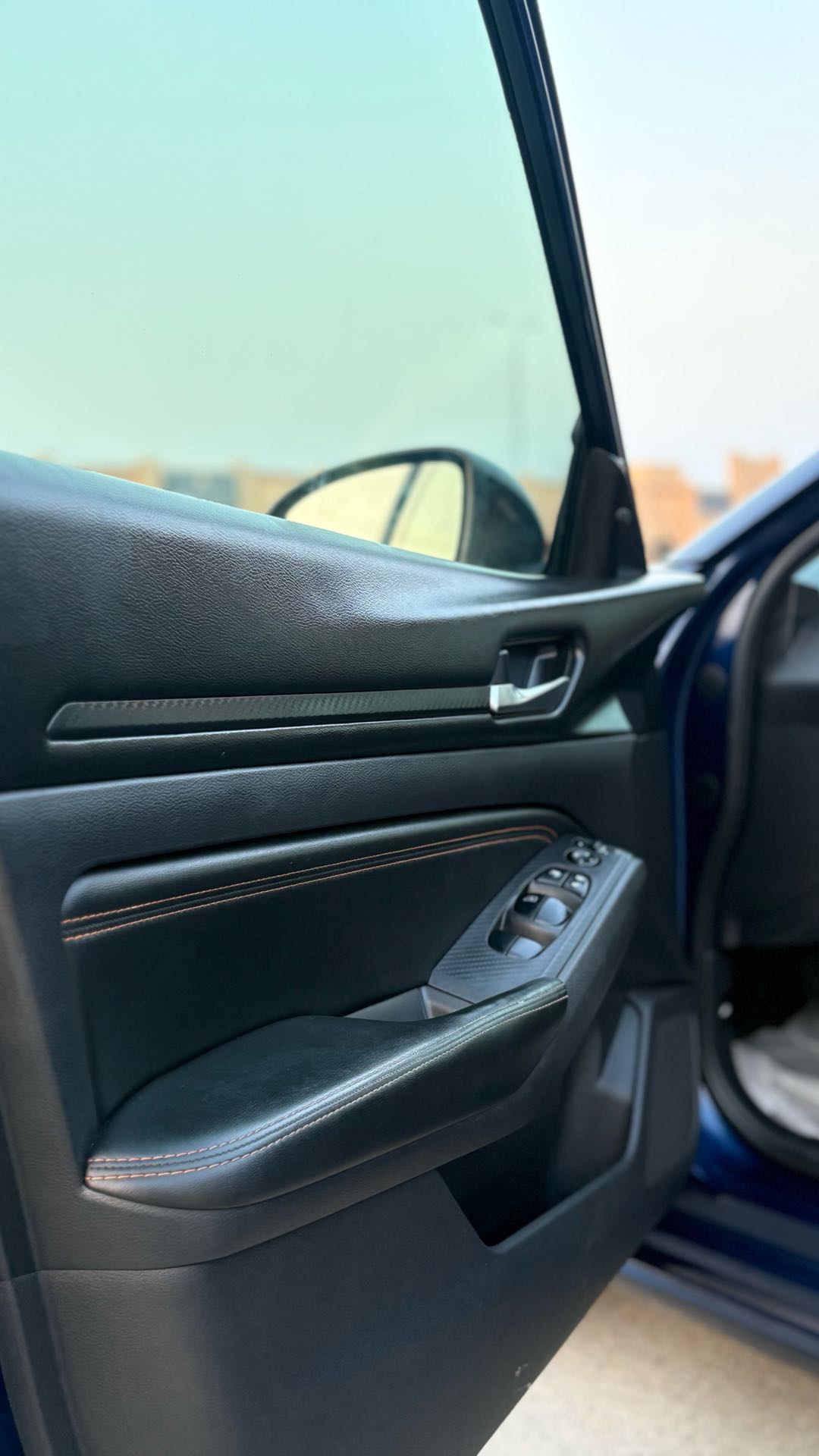 Car Image 2019 NISSAN ALTIMA SR