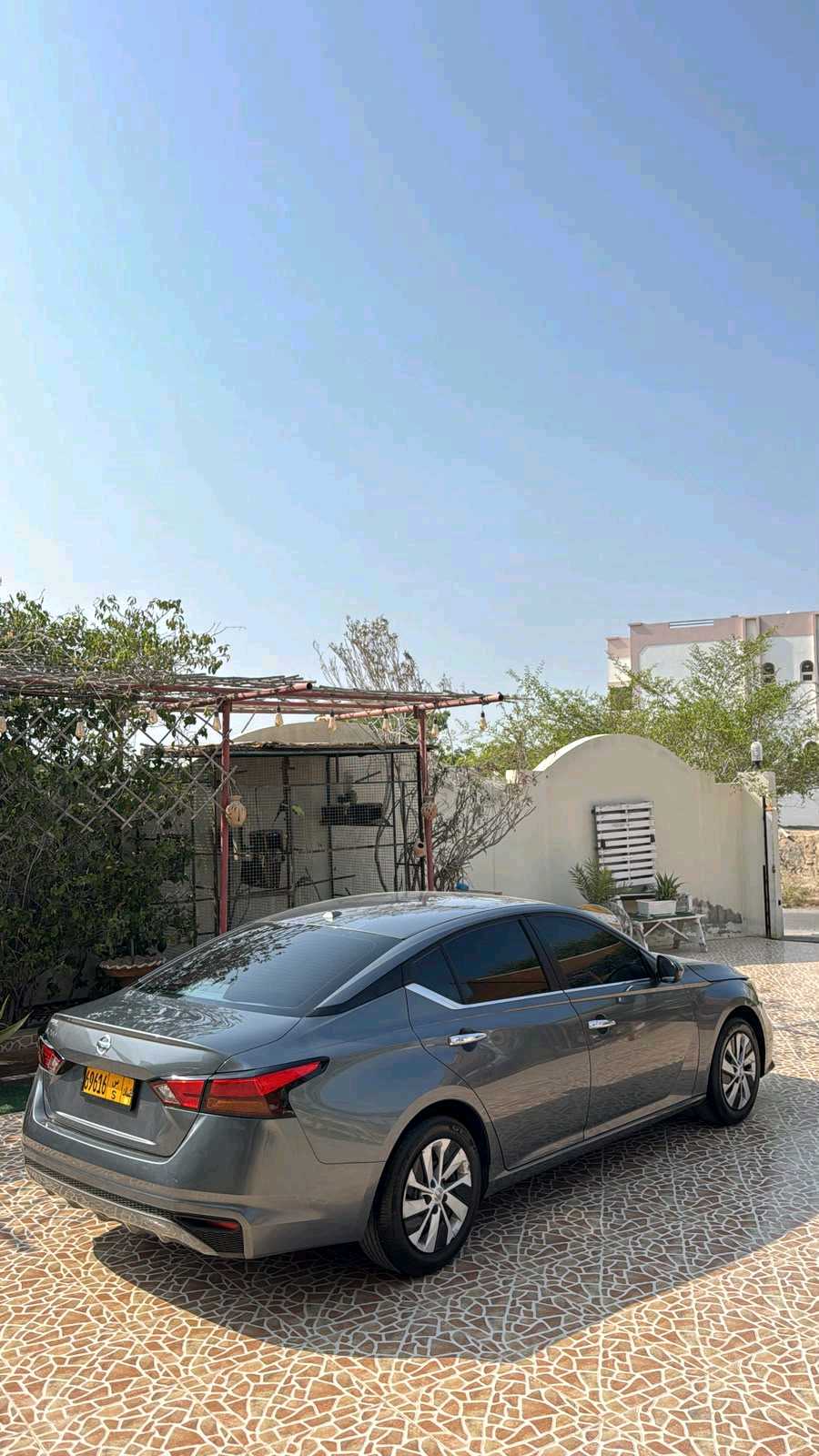 Car Image 2019 NISSAN ALTIMA S
