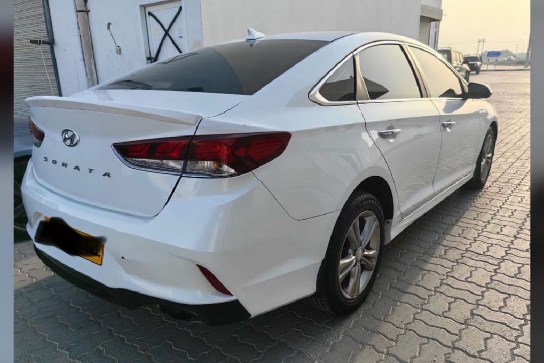 Car Image 2018 HYUNDAI SONATA SE