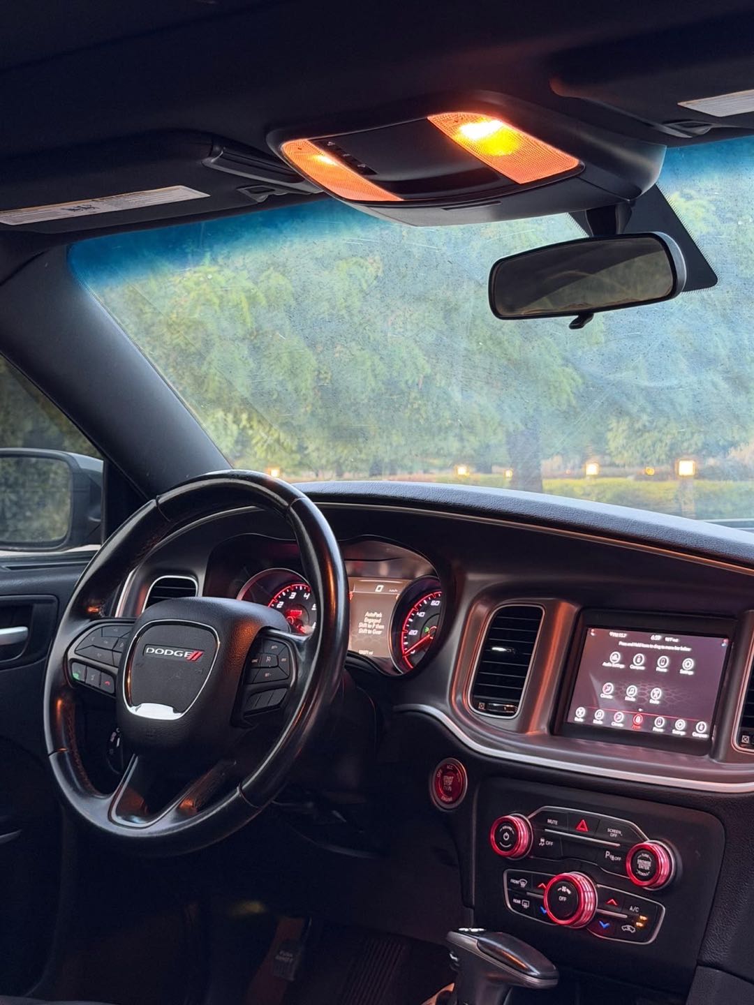 Car Image 2019 DODGE CHARGER SXT