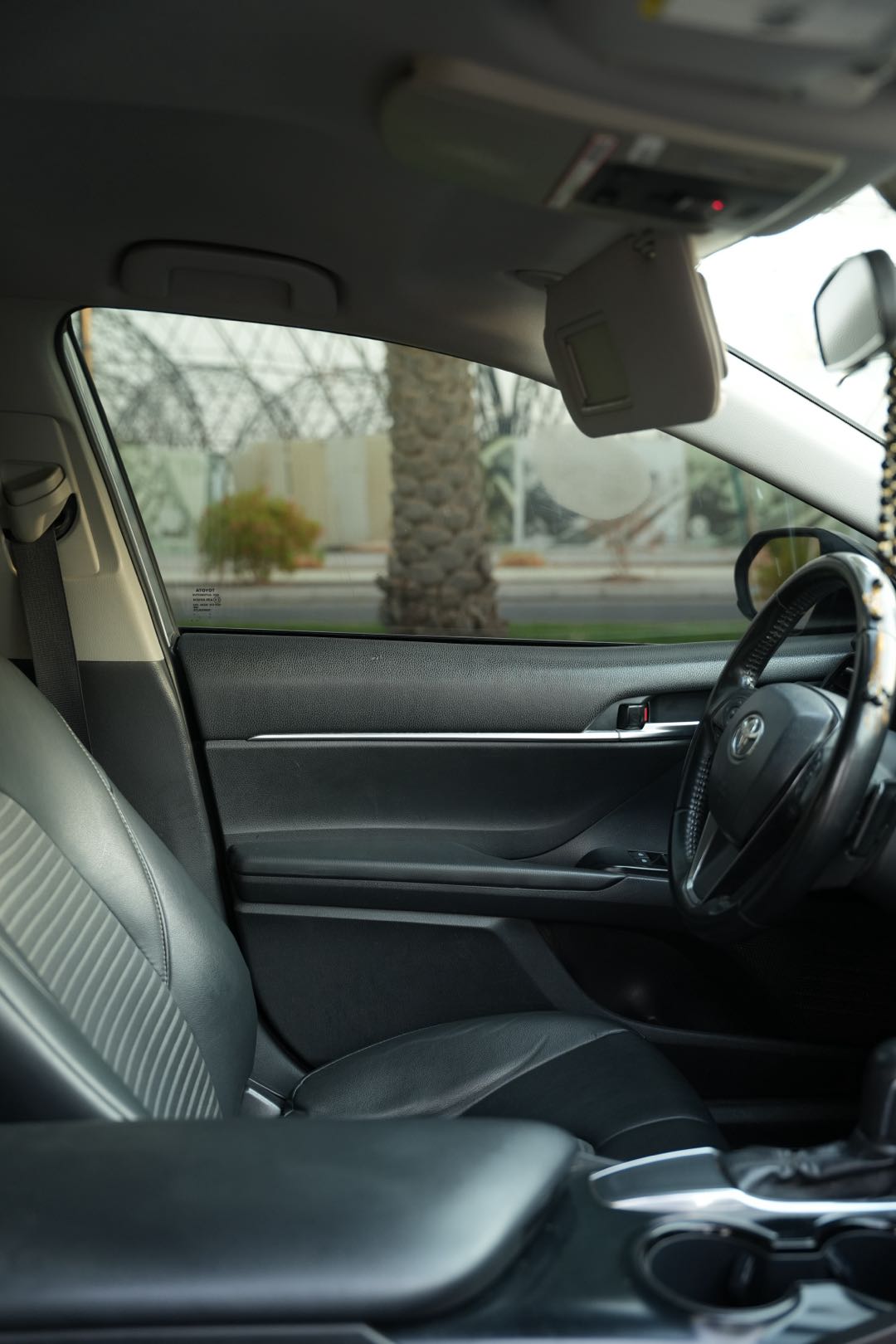 Car Image 2019 TOYOTA CAMRY SE