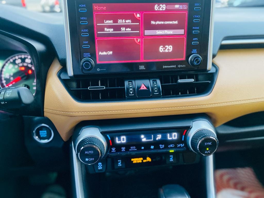 Car Image 2019 TOYOTA RAV4 LIMITED