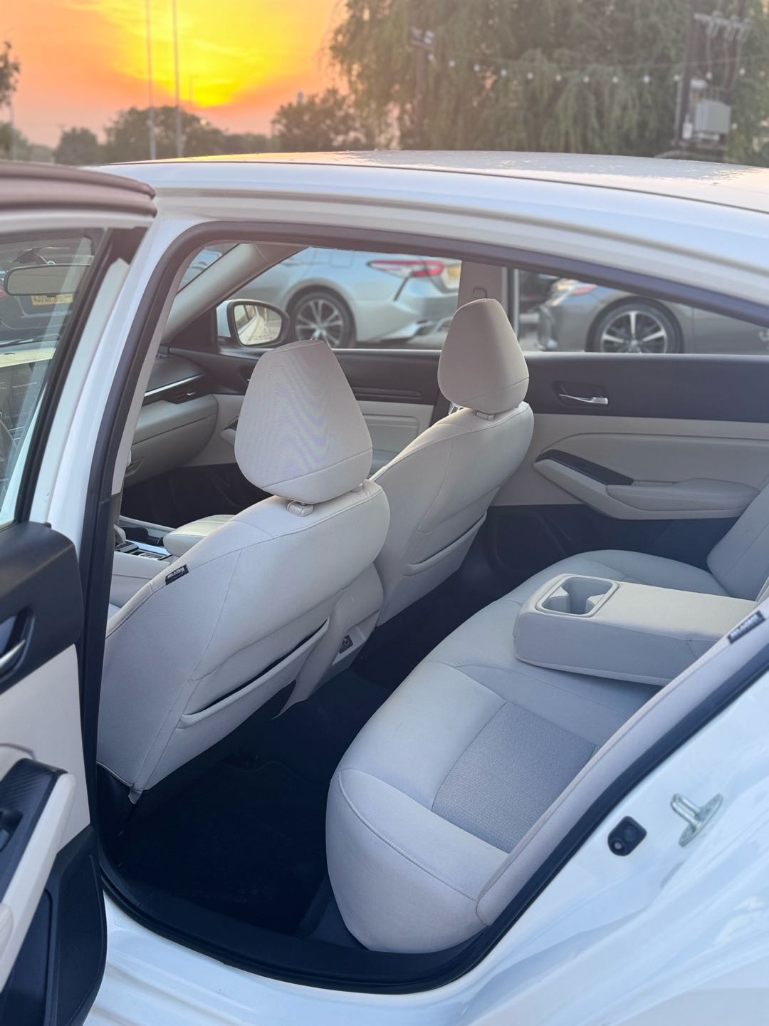 Car Image 2019 NISSAN ALTIMA S