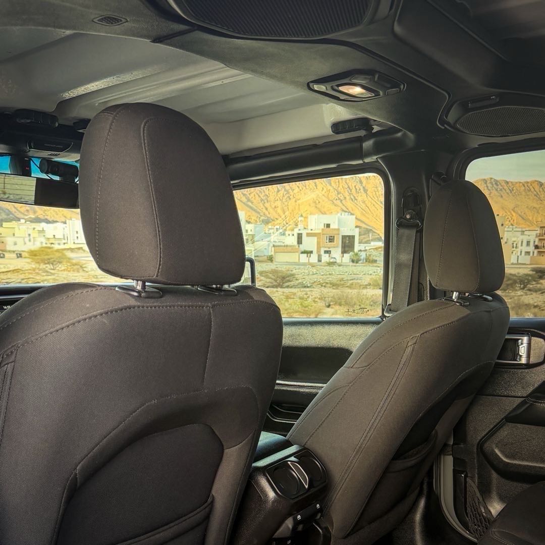 Car Image 2018 JEEP WRANGLER SAHARA