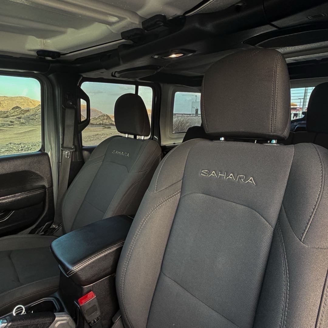 Car Image 2018 JEEP WRANGLER SAHARA