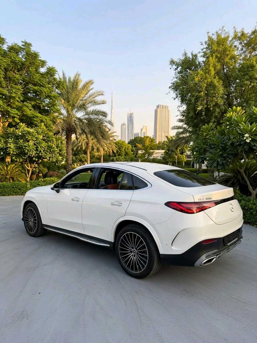 Car Image 2025 MERCEDES GLC CLASS 