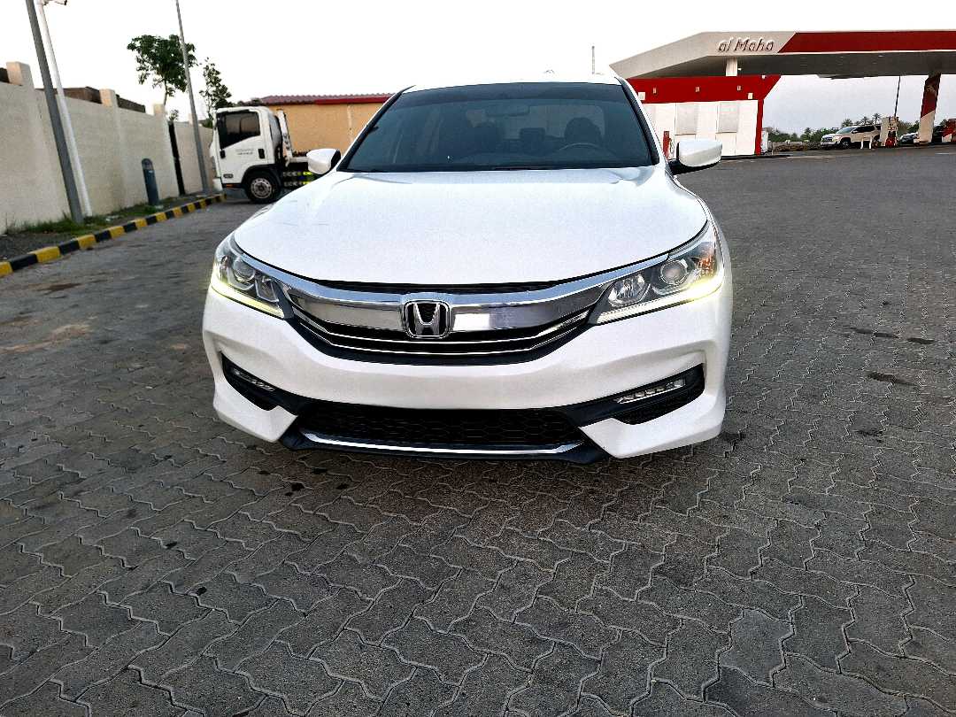 Car Image 2017 HONDA ACCORD SPORT