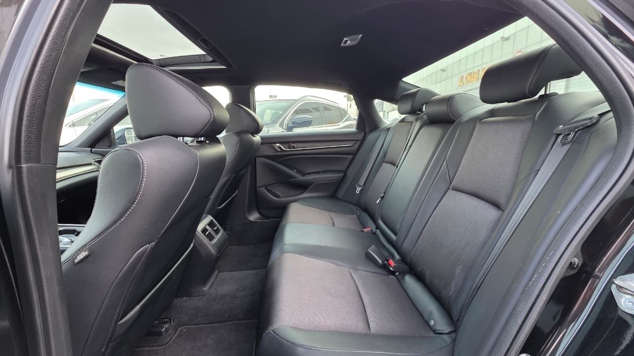 Car Image 2018 HONDA ACCORD EXL