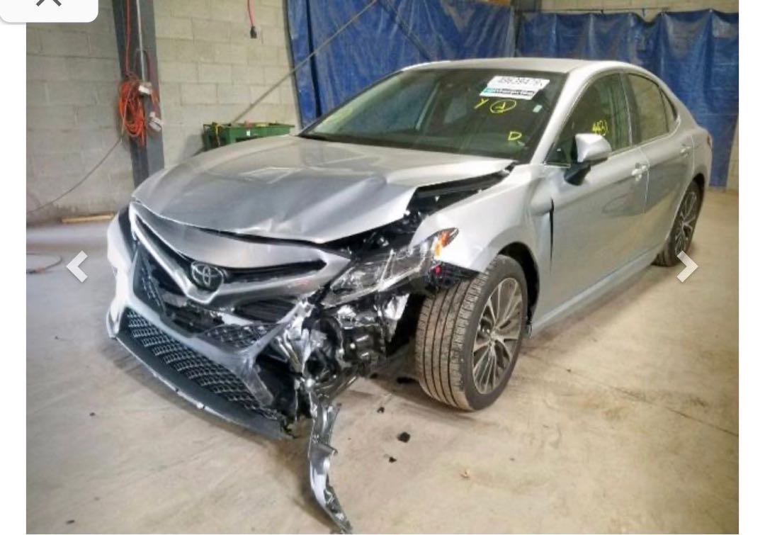 Car Image 2019 TOYOTA CAMRY SE