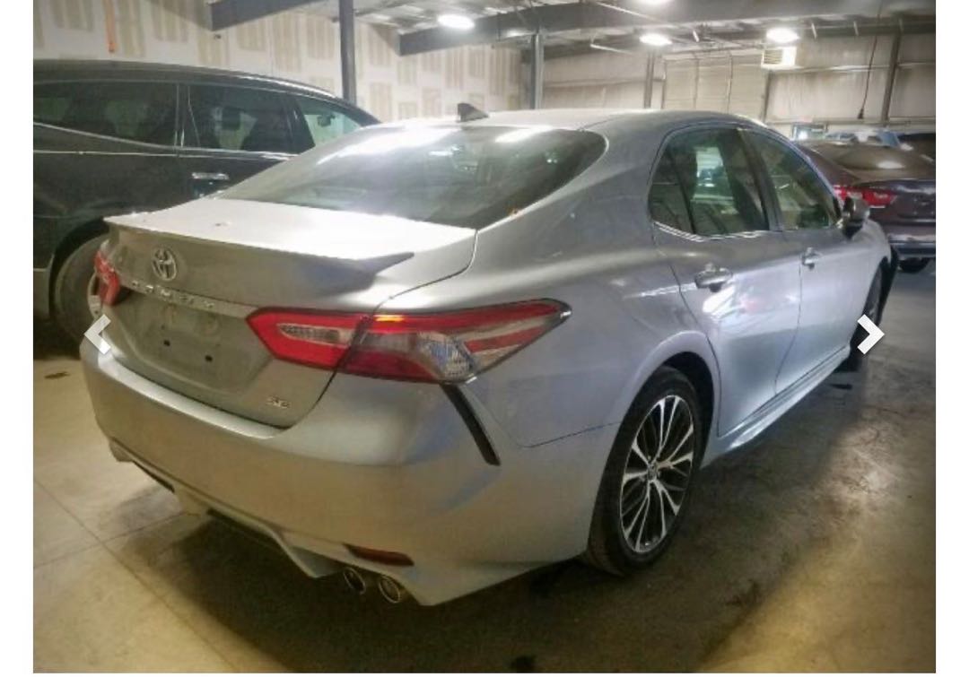 Car Image 2019 TOYOTA CAMRY SE