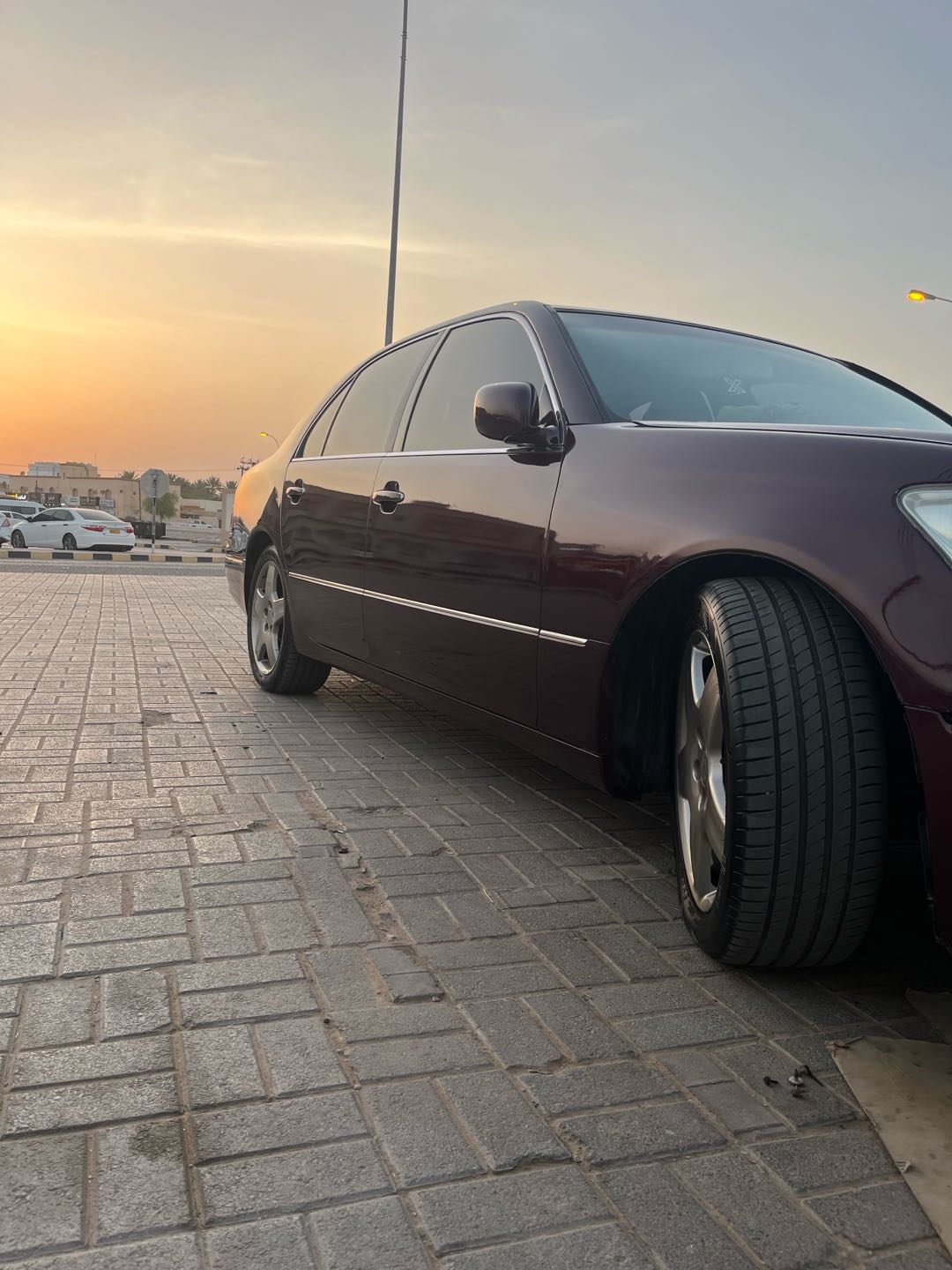 Car Image 2004 LEXUS LS 430