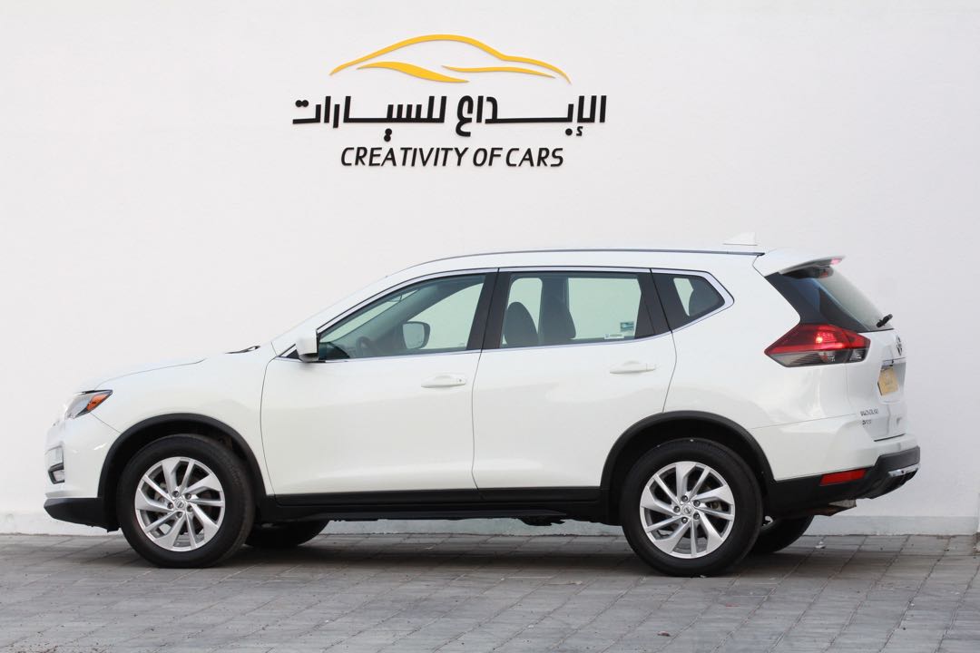 Car Image 2018 NISSAN ROGUE S