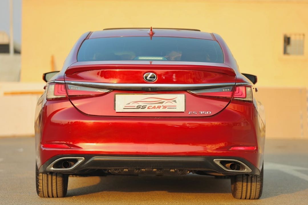 Car Image 2019 LEXUS ES 350