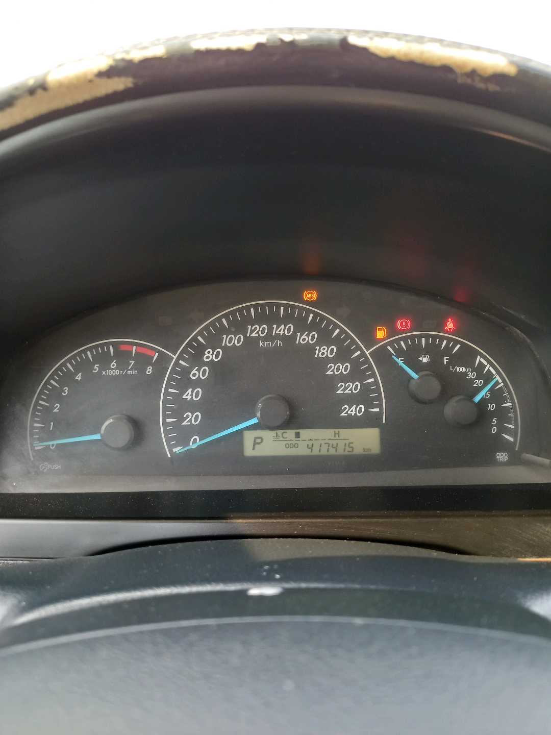 Car Image 2014 TOYOTA CAMRY GL