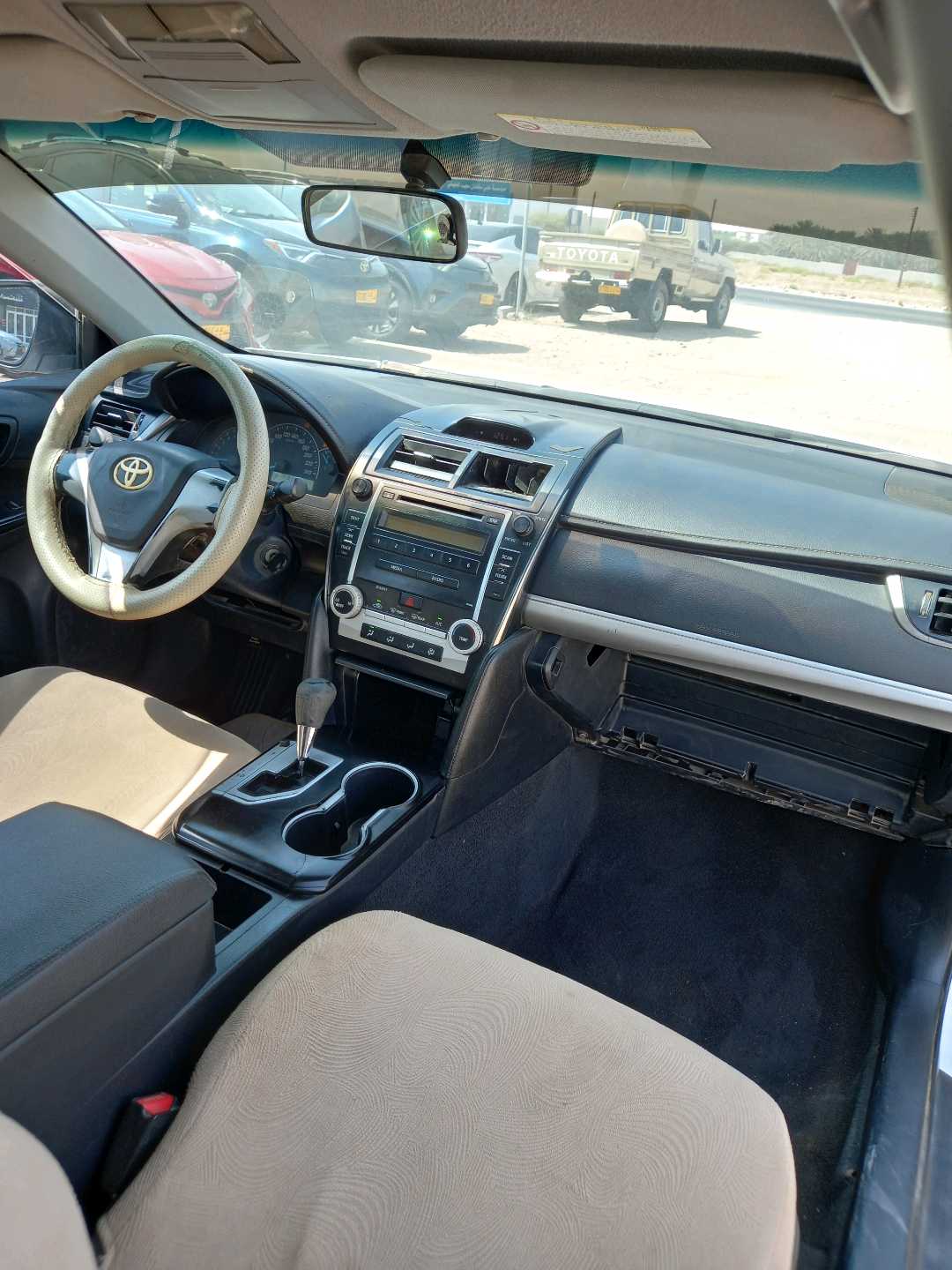 Car Image 2014 TOYOTA CAMRY GL