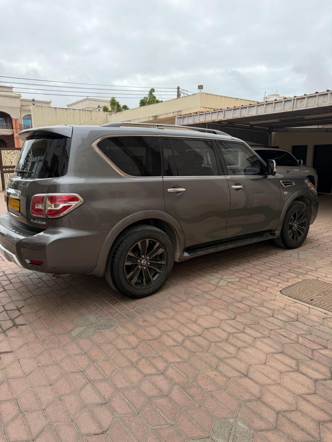 Car Image 2018 NISSAN ARMADA 