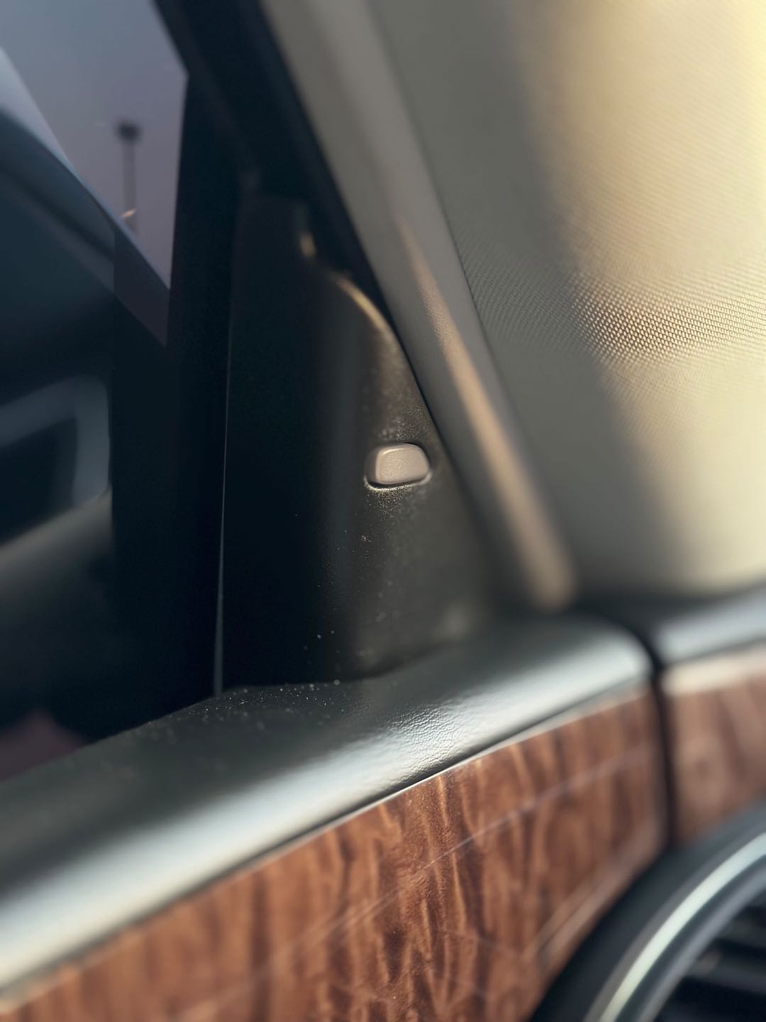 Car Image 2018 NISSAN ARMADA SL