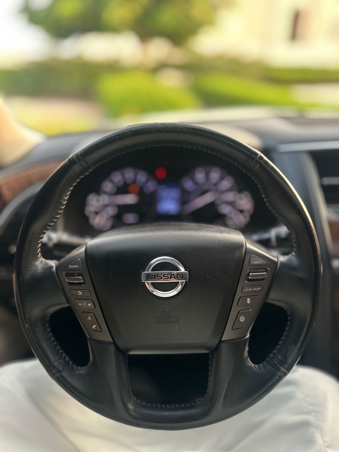 Car Image 2018 NISSAN ARMADA SL