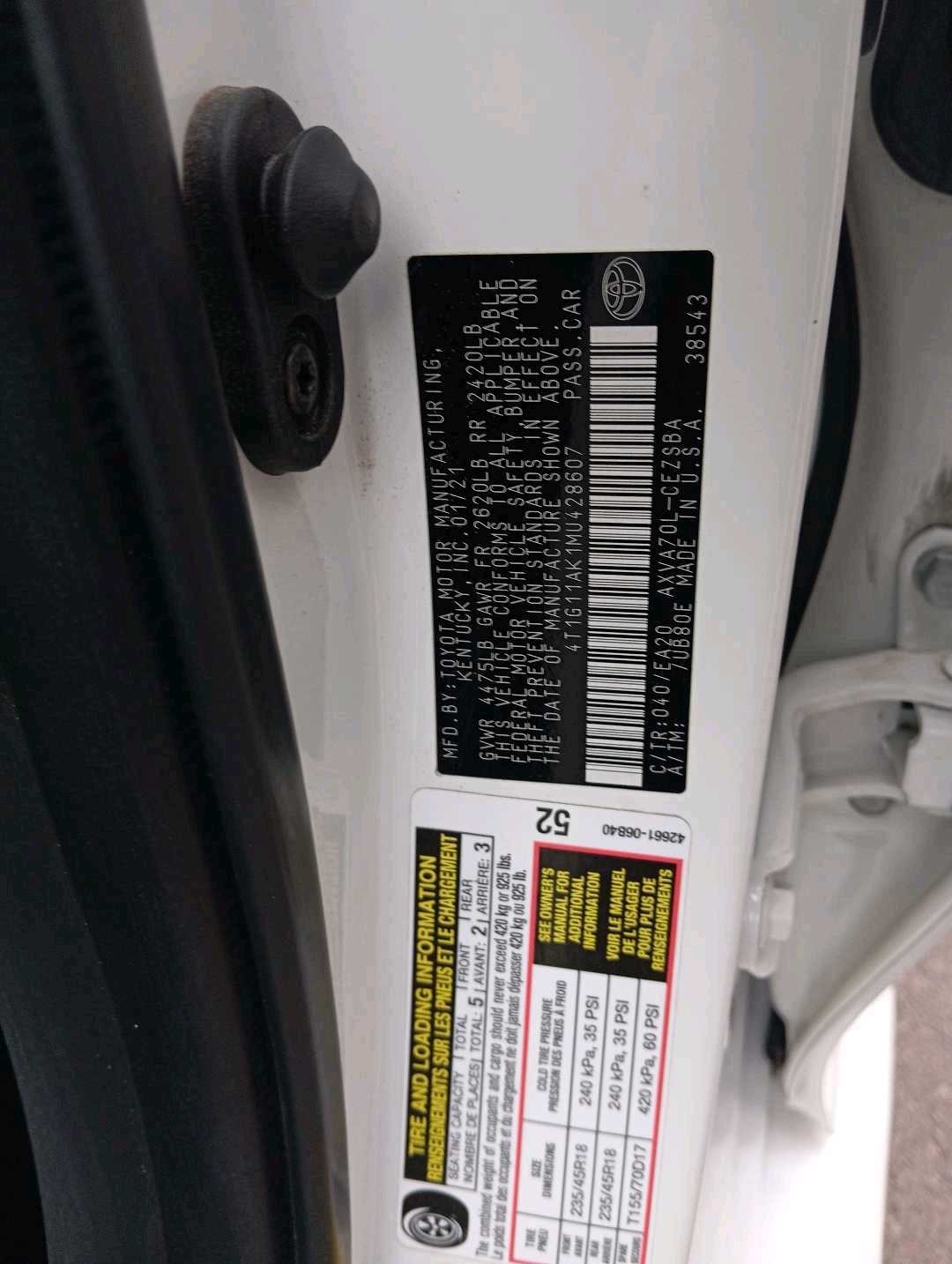 Car Image 2021 TOYOTA CAMRY SE