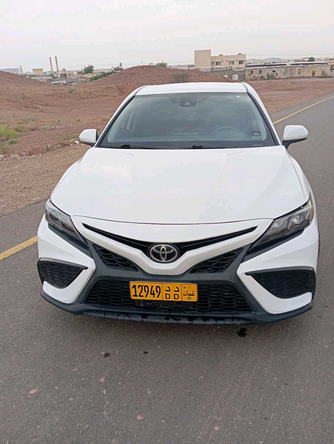 Car Image 2021 TOYOTA CAMRY SE