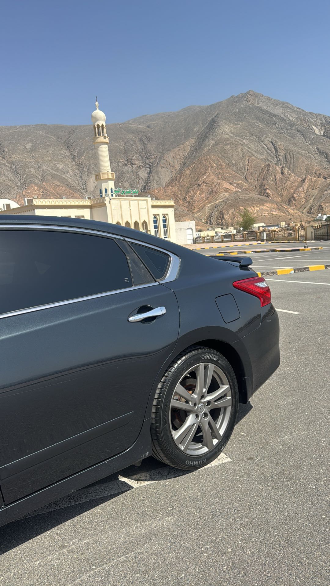 Car Image 2017 NISSAN ALTIMA SL