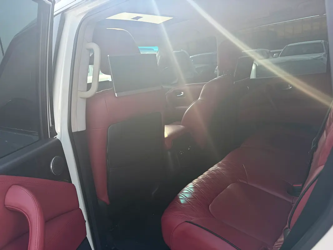 Car Image 2014 NISSAN PATROL SE