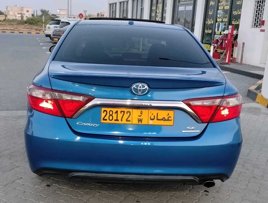 Car Image 2016 TOYOTA CAMRY SE