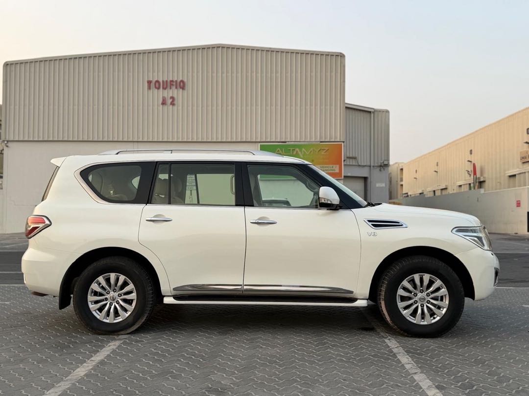 Car Image 2014 NISSAN PATROL SE
