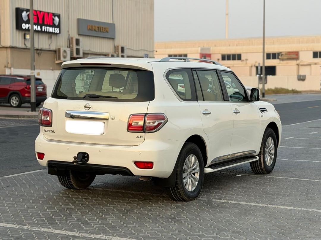 Car Image 2014 NISSAN PATROL SE