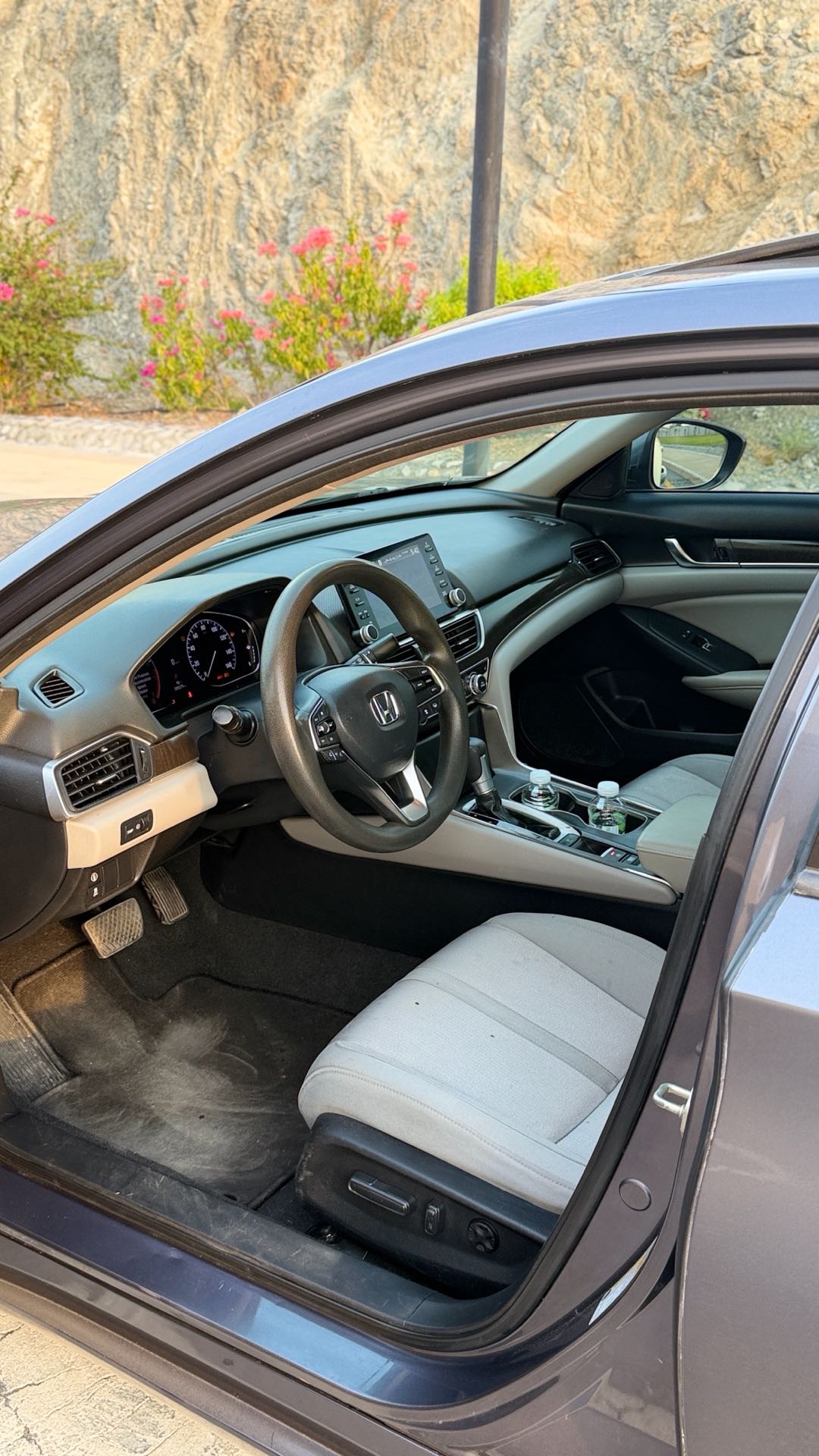 Car Image 2020 HONDA ACCORD LX