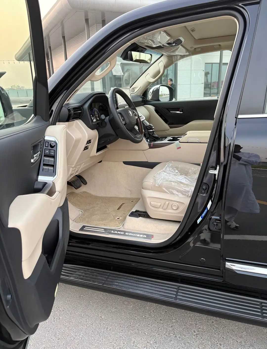 Car Image 2026 TOYOTA LAND CRUISER VX.R