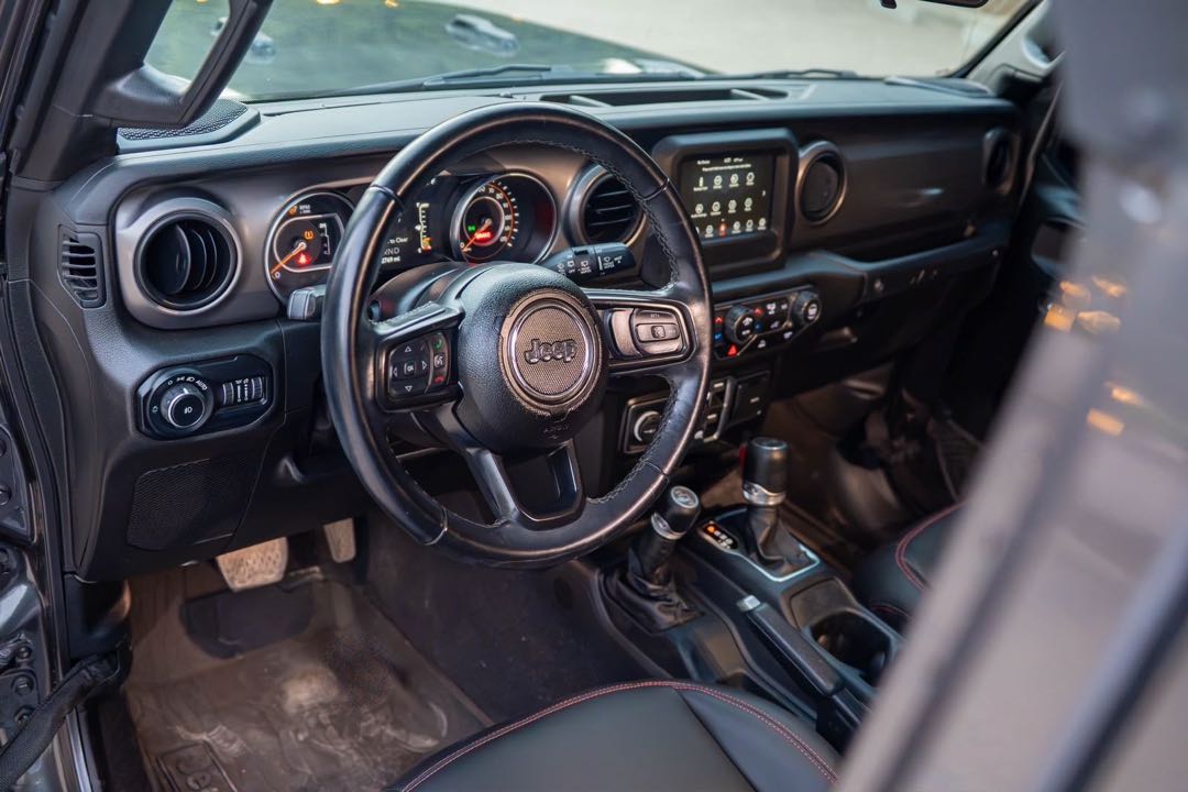 Car Image 2021 JEEP WRANGLER Sport