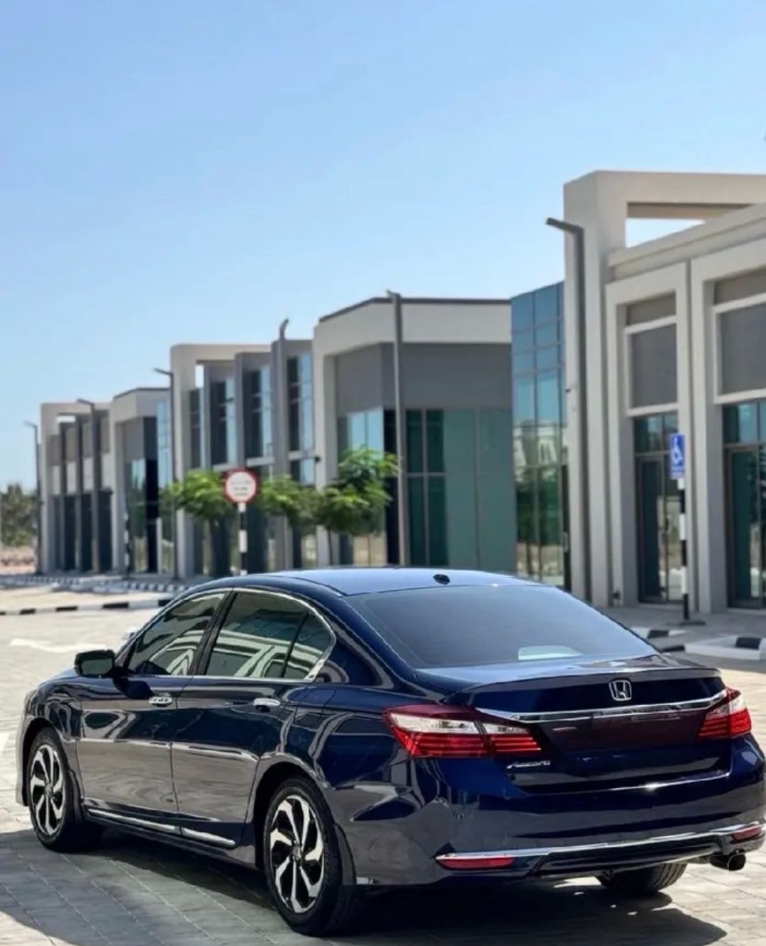 Car Image 2016 HONDA ACCORD EX