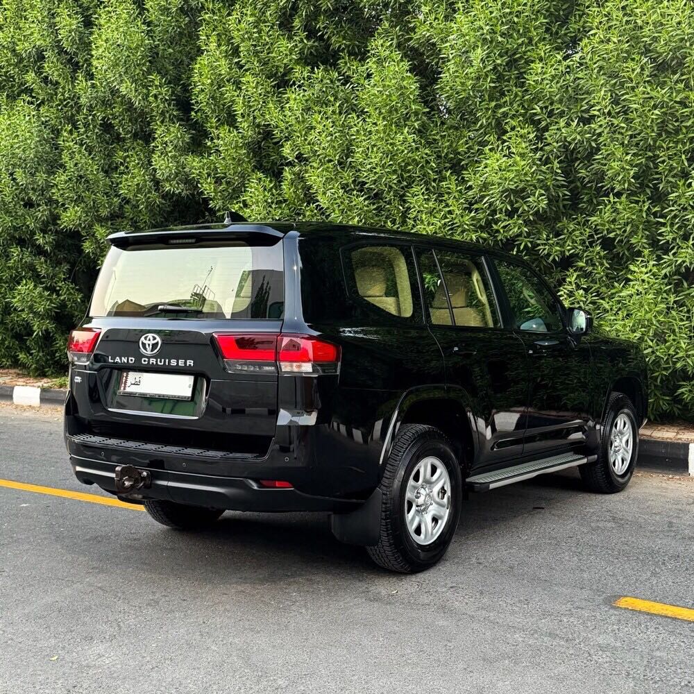 Car Image 2025 TOYOTA LAND CRUISER GX