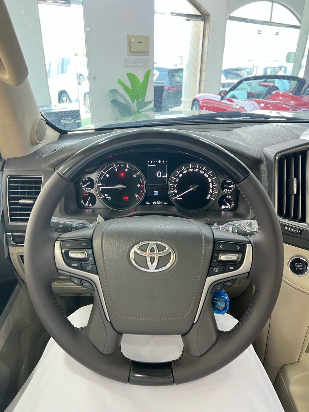 Car Image 2019 TOYOTA LAND CRUISER VX.R