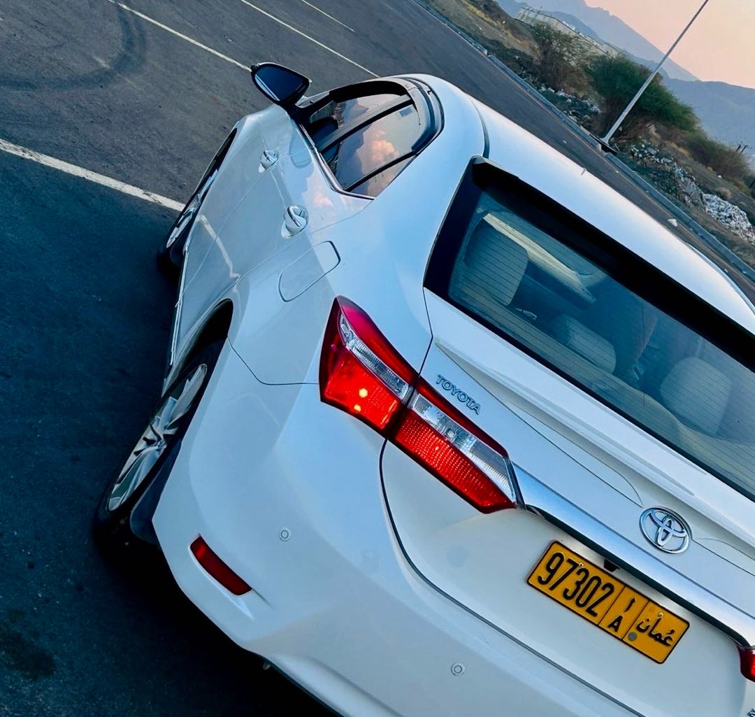 Car Image 2016 TOYOTA COROLLA GLI