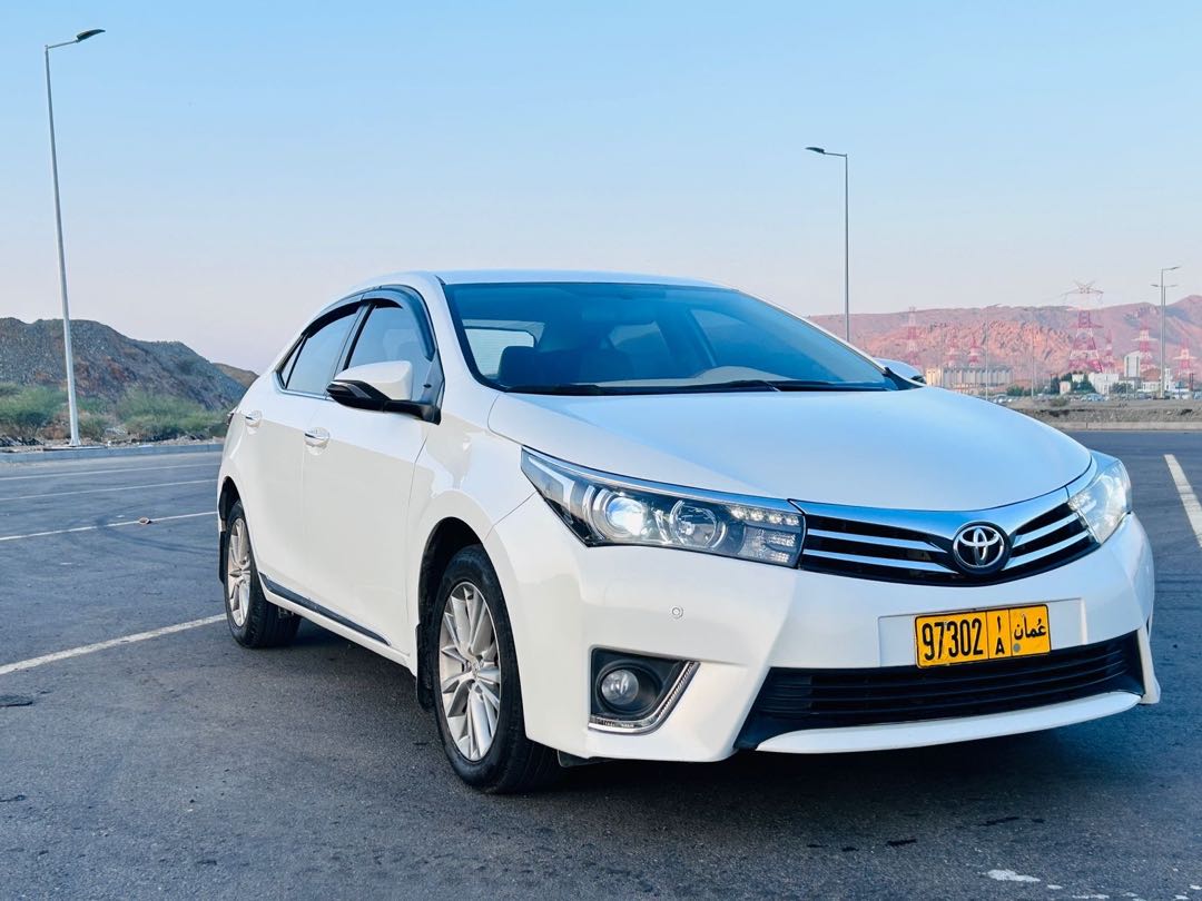 Car Image 2016 TOYOTA COROLLA GLI