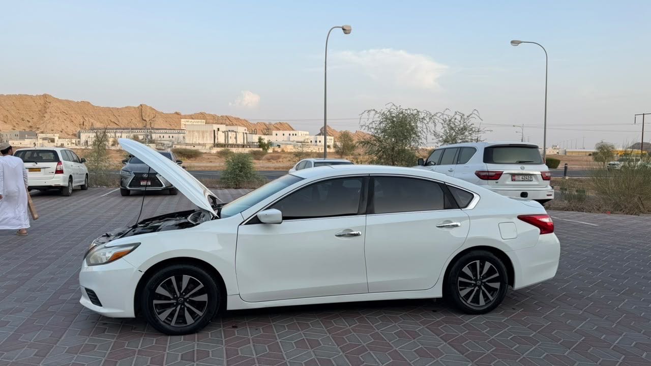 Car Image 2017 NISSAN ALTIMA S