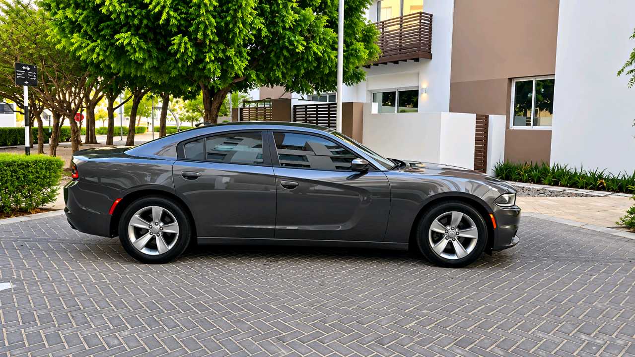 Car Image 2020 DODGE CHARGER R/T
