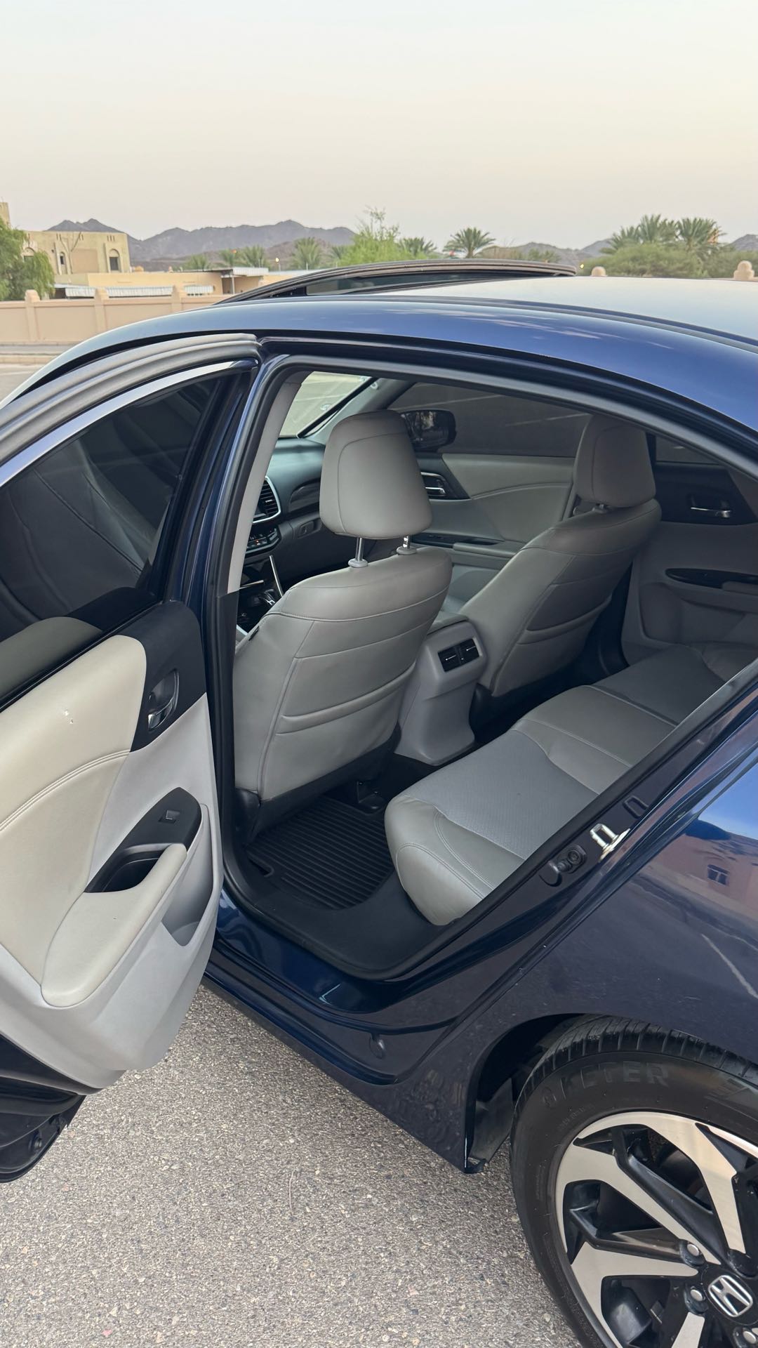 Car Image 2016 HONDA ACCORD EXL