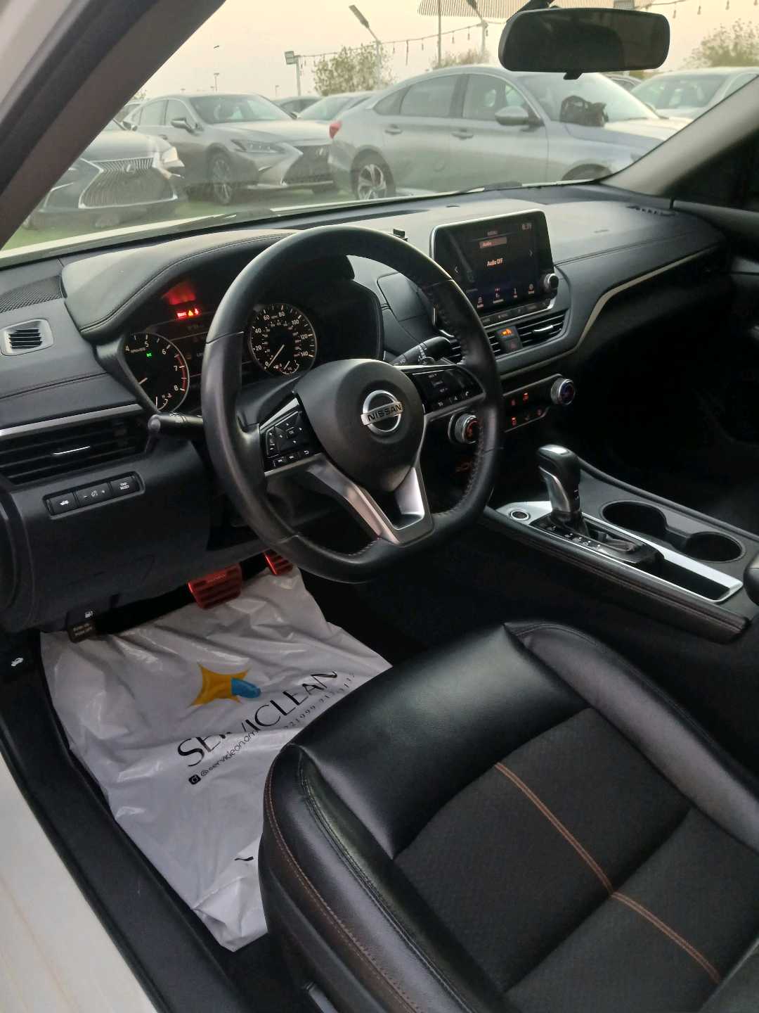 Car Image 2019 NISSAN ALTIMA SR