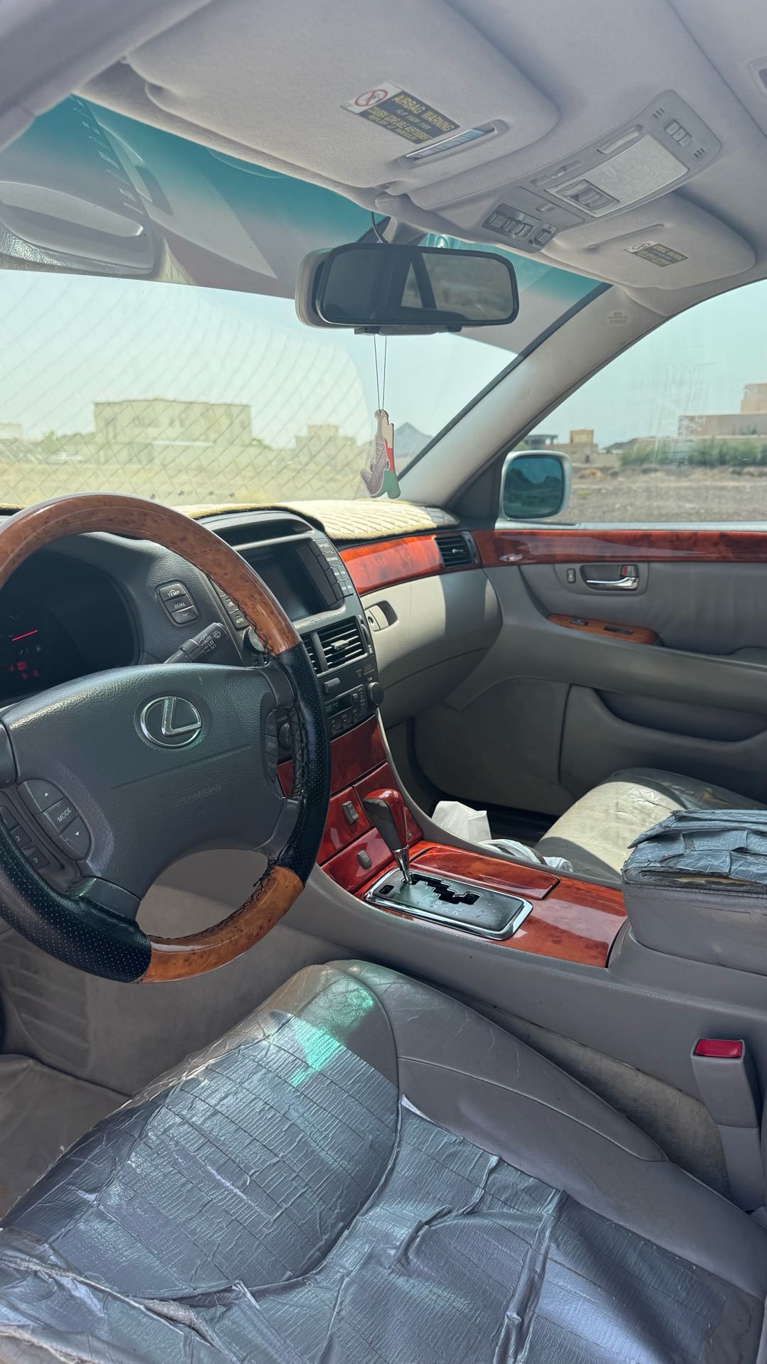 Car Image 2002 LEXUS LS 430