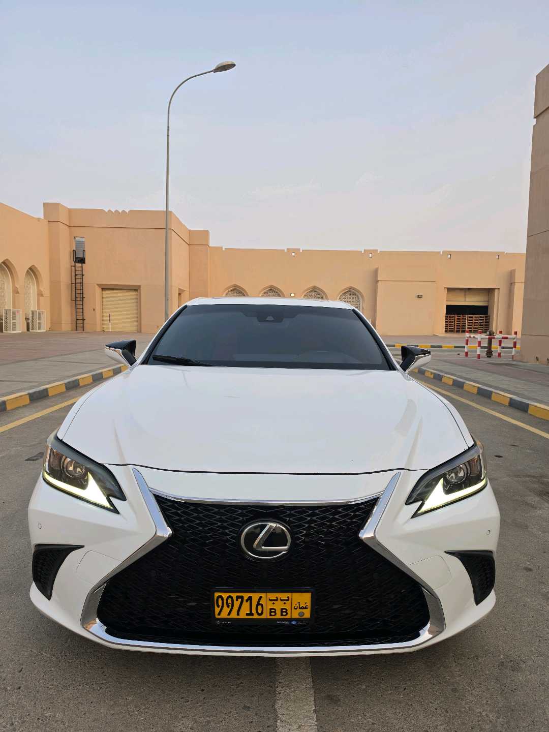 Car Image 2019 LEXUS ES F-sport